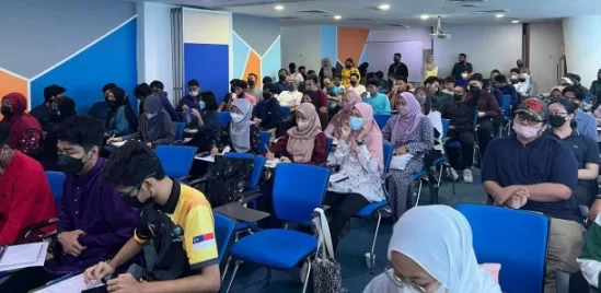 Netherlands Maritime University College (NMUC) media