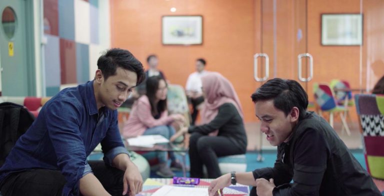 NETHERLANDS MARITIME UNIVERSITY COLLEGE - Mid hero