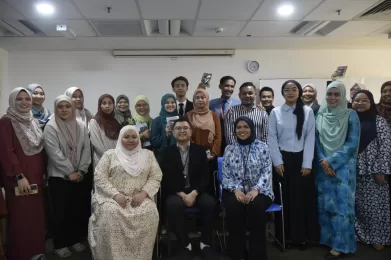 Netherlands Maritime University College (NMUC) hosted a "Personal Grooming for Staff" training session during the National Training Week (NTW) Netherlands Maritime University College (NMUC) Personal Grooming for Staff