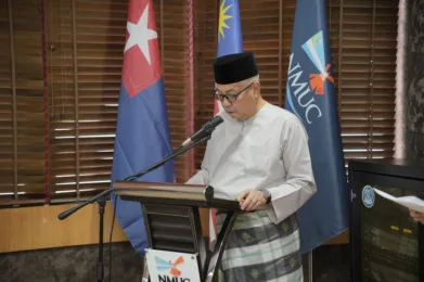 Yayasan Bandaraya Johor Bahru Distributes 100 Aidilfitri Food Baskets to students Netherlands Maritime University College (NMUC) Netherlands Maritime University College (NMUC) media