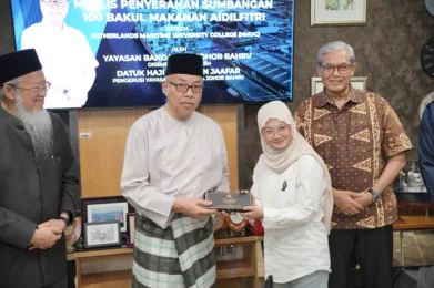 Yayasan Bandaraya Johor Bahru Distributes 100 Aidilfitri Food Baskets to students Netherlands Maritime University College (NMUC) Netherlands Maritime University College (NMUC) media