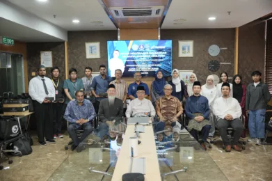 Yayasan Bandaraya Johor Bahru Distributes 100 Aidilfitri Food Baskets to students Netherlands Maritime University College (NMUC) StudentSupport nmuccommunity yayasanbandarayajohorbahru Aidilfitri2026