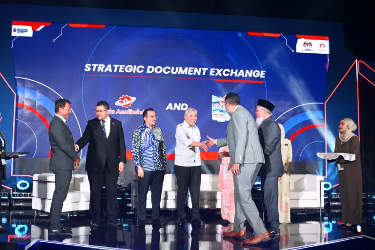 Strategic Collaboration between Netherlands Maritime University College (NMUC) and Asia AeroTechnic Sdn Bhd (AAT) Netherlands Maritime University College (NMUC) Netherlands Maritime University College (NMUC) media