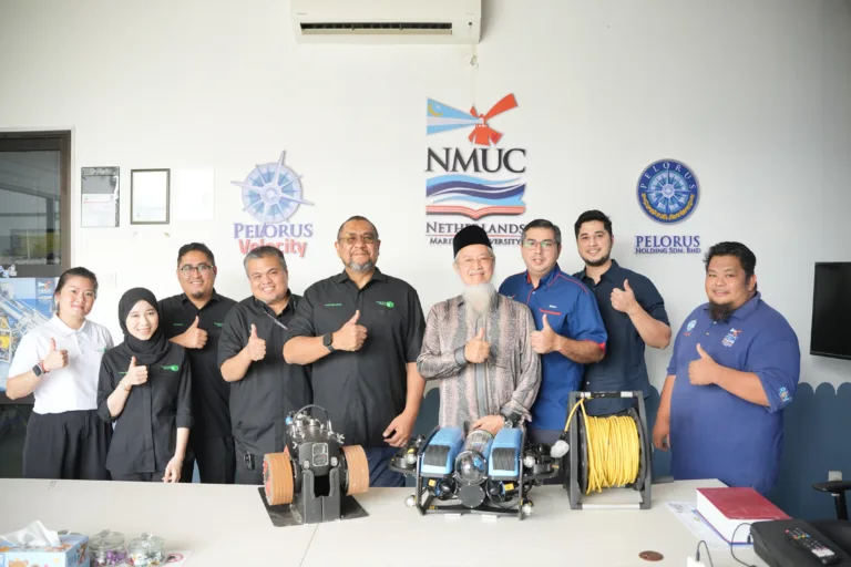Netherlands Maritime University College (NMUC) Mini ROV, including a BlueROV system, from Cornerstone Offshore Sdn. Bhd. at the NMUC Kota Masai Workshop. Netherlands Maritime University College (NMUC) CornerstoneOffshore ROVTraining BlueROV NMUC