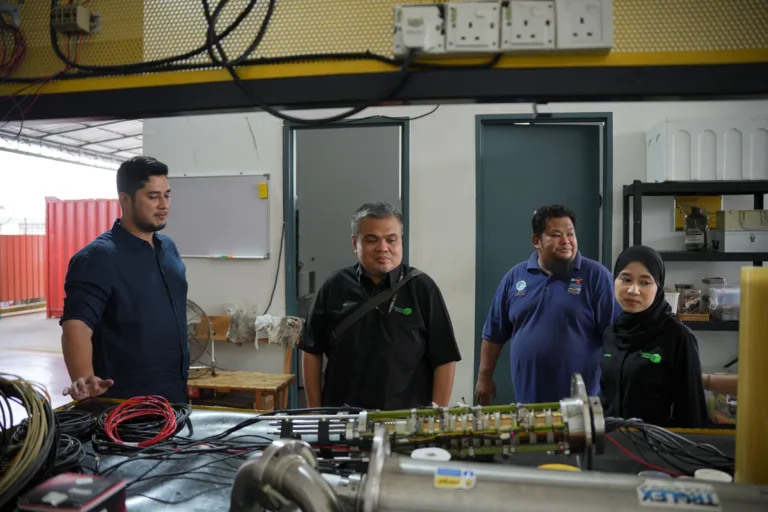 Netherlands Maritime University College (NMUC) Mini ROV, including a BlueROV system, from Cornerstone Offshore Sdn. Bhd. at the NMUC Kota Masai Workshop. Netherlands Maritime University College (NMUC) Netherlands Maritime University College (NMUC) media